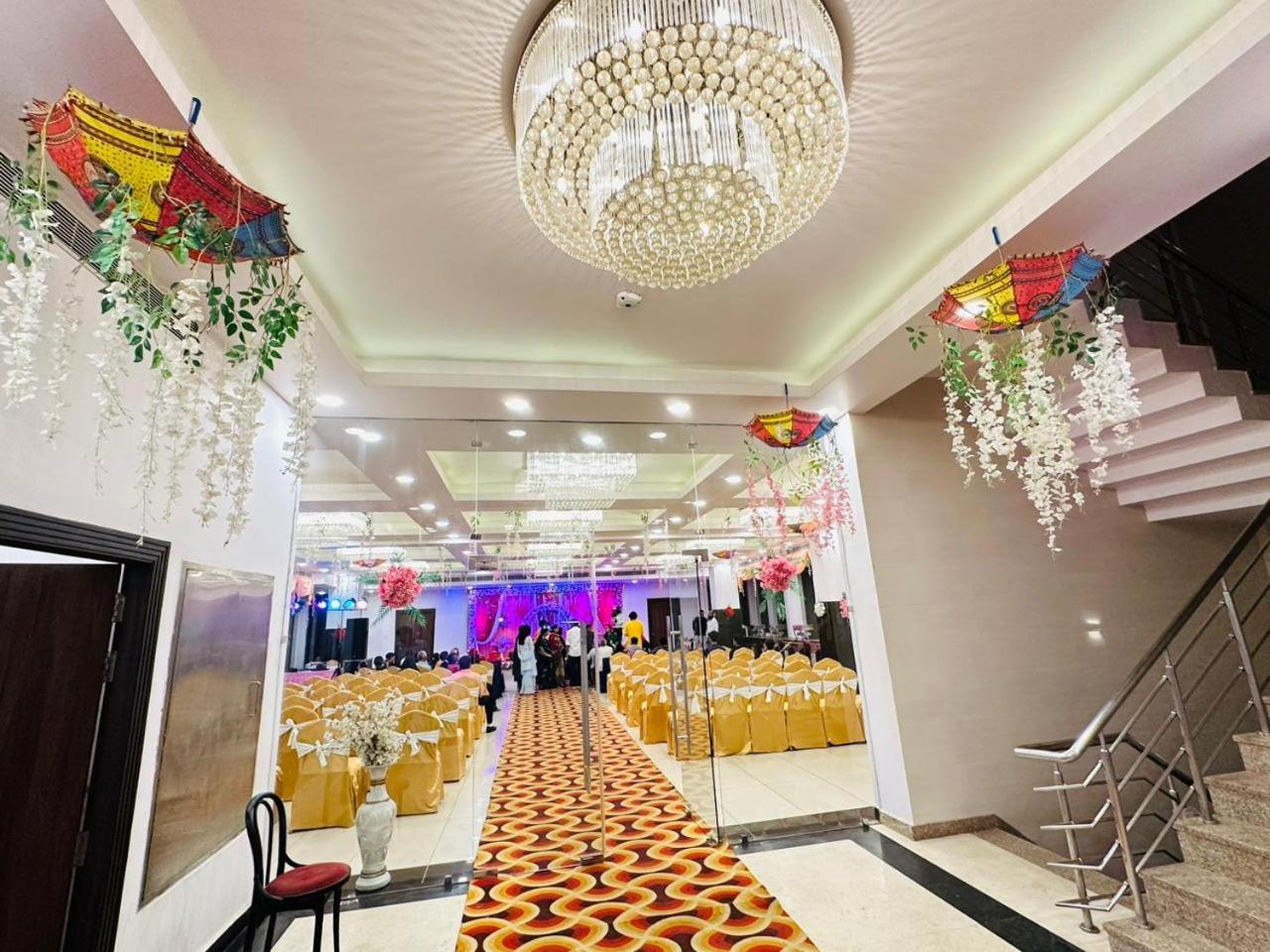 Grand Pearl Hotel & Banquet Lucknow Exterior foto