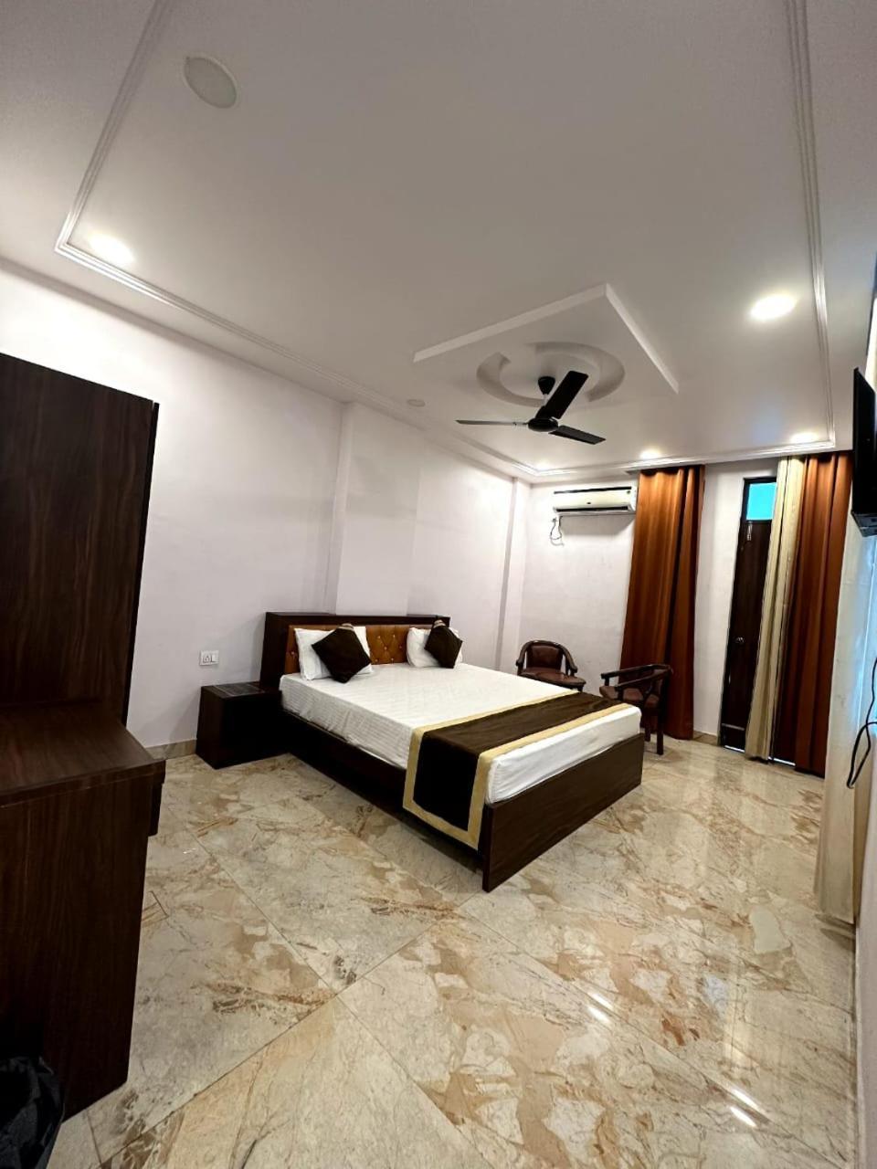 Grand Pearl Hotel & Banquet Lucknow Exterior foto